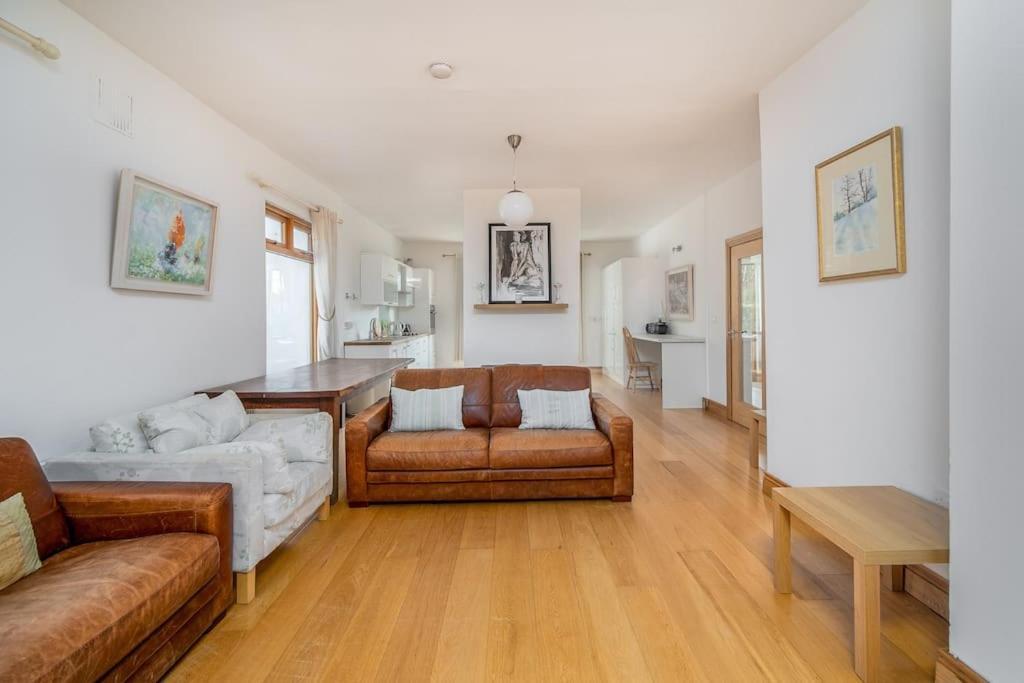 The Moorings- Near The Sea Villa Tramore Exteriör bild