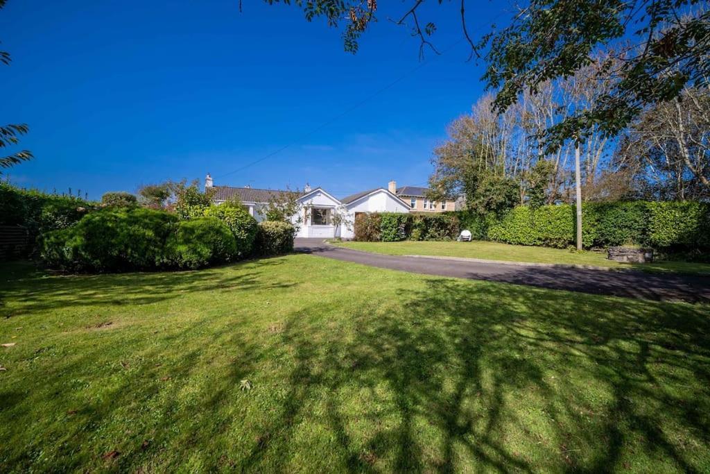 The Moorings- Near The Sea Villa Tramore Exteriör bild
